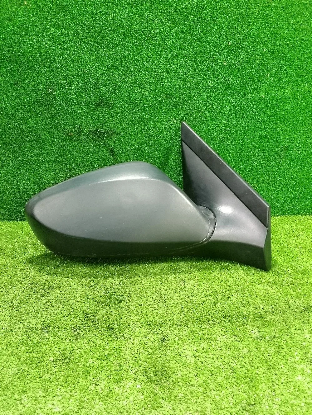 Зеркало правое Hyundai Solaris I
