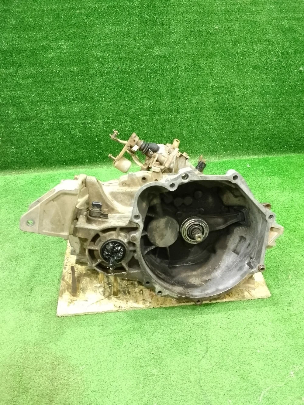 МКПП Mitsubishi Lancer 9  1.6