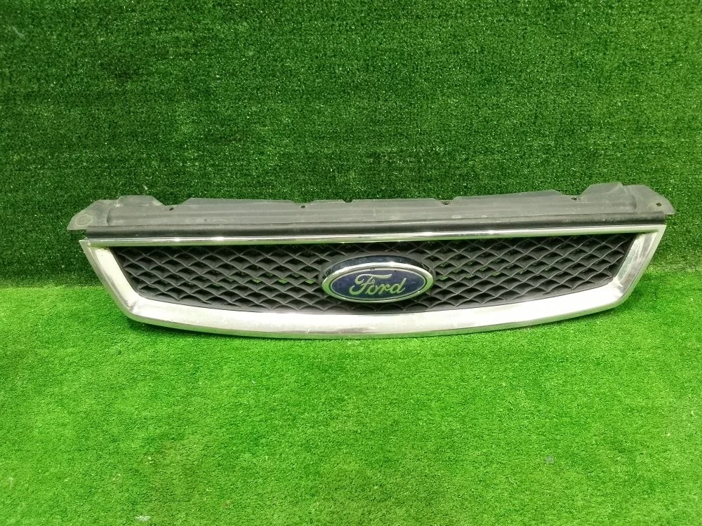 Решетка радиатора Ford Focus 2
