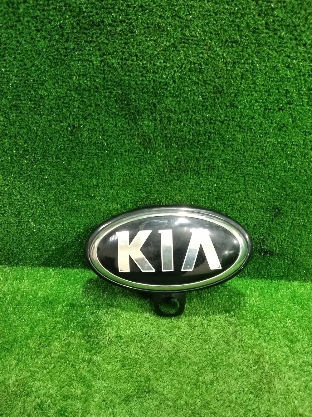 Эмблема  Kia Sorento Prime III рестайлинг передняя