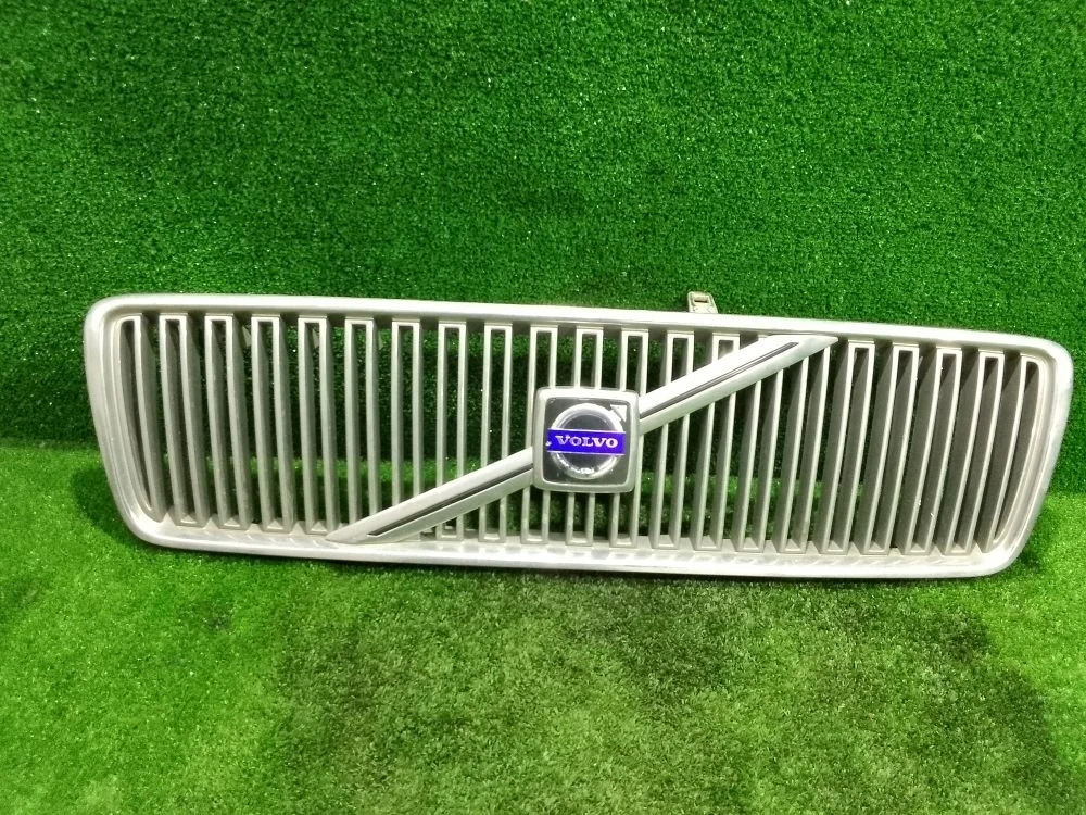 Решетка радиатора Volvo S80