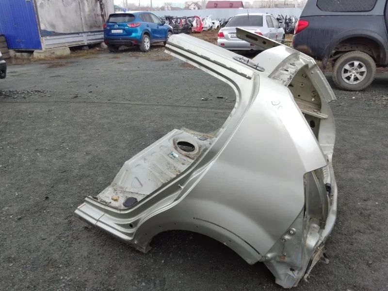 Крыло заднее левое  Renault Sandero 1