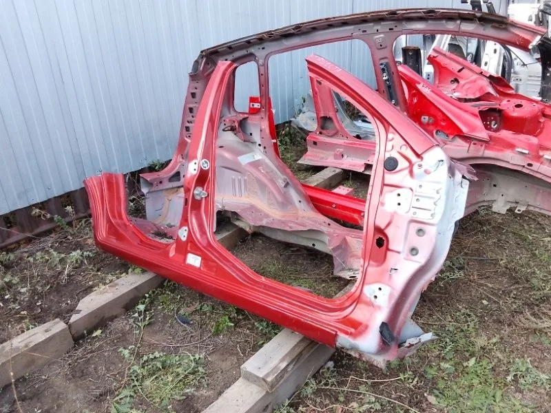 Порог кузова правый Ford Fiesta
