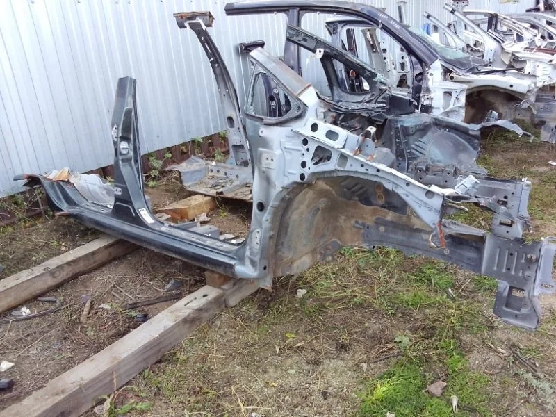 Лонжерон передний правый Toyota Auris 150