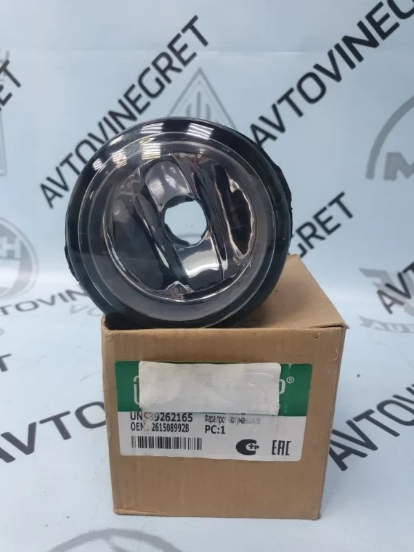 Противотуманка Nissan X-trail Qashqai almera новая