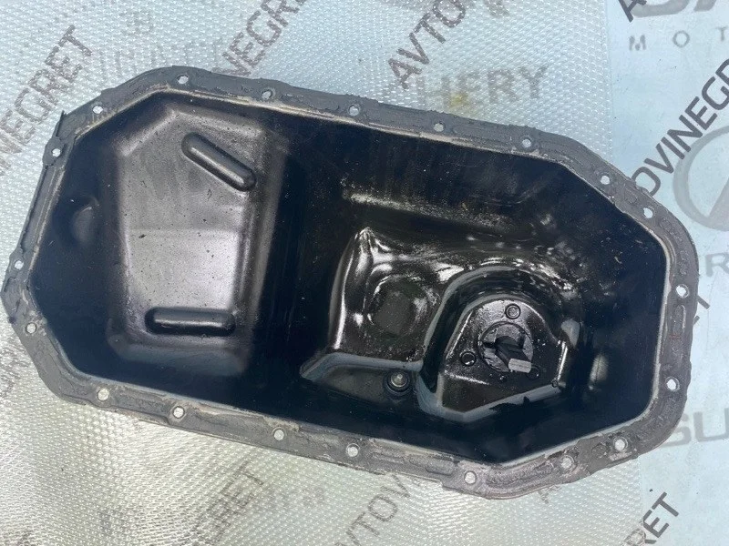 Поддон двигателя Volkswagen Golf 5 (б/у)