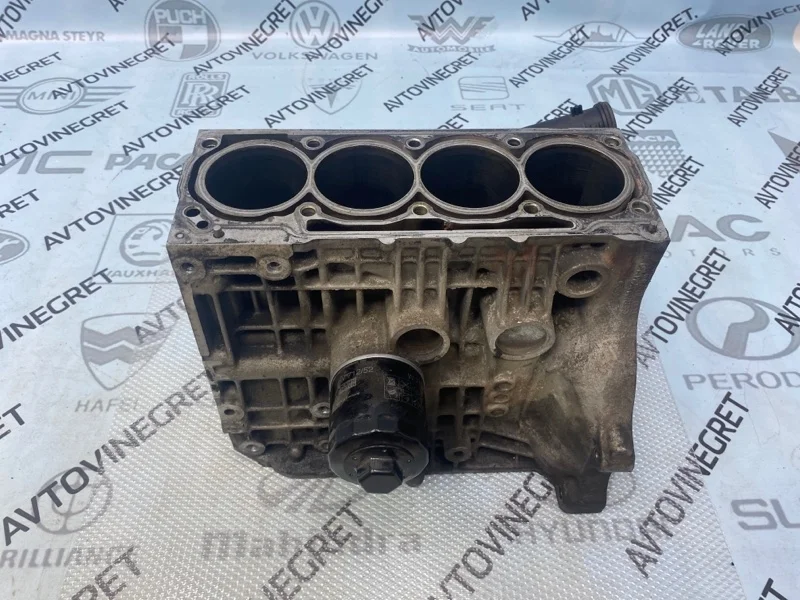 Блок цилиндров двигателя BUD Volkswagen Golf 1.4