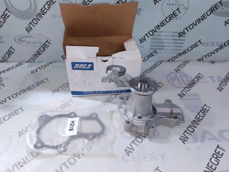 Помпа насос водяной  Mitsubishi Lancer 9 dolz