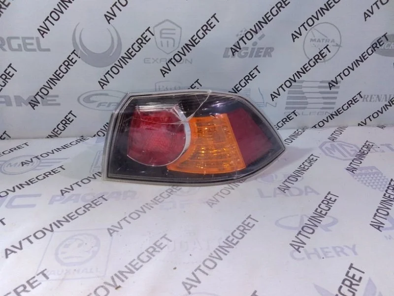 Фонарь правый проводка Mitsubishi Lancer 10