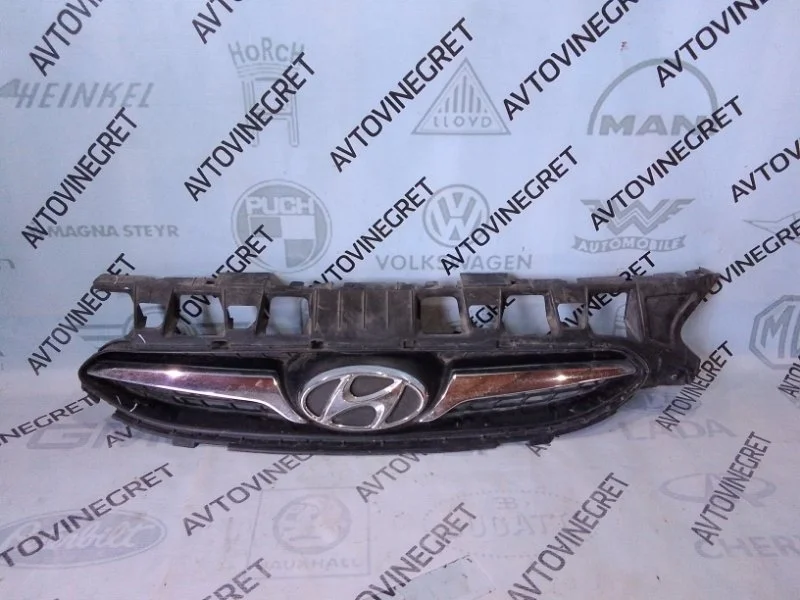 Решетка радиатора Hyundai Solaris 1 (б/у)