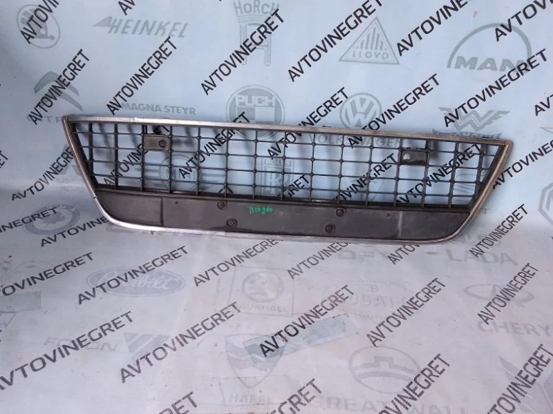 Решетка бампера передняя Ford Mondeo 4