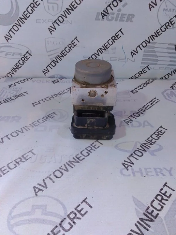 Блок ABS Toyota Corolla E150
