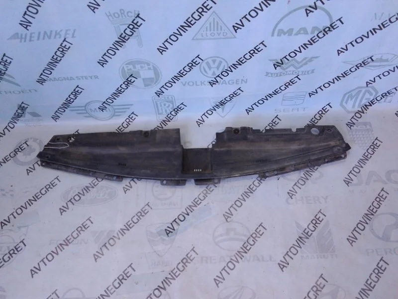 Накладка пыльник замка капота Hyundai Solaris 1