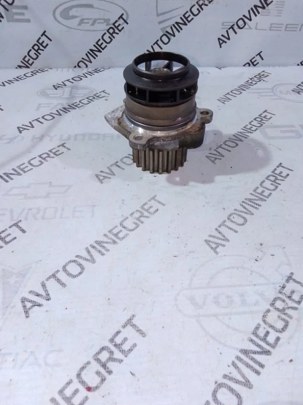 Помпа Volkswagen Amarok 1