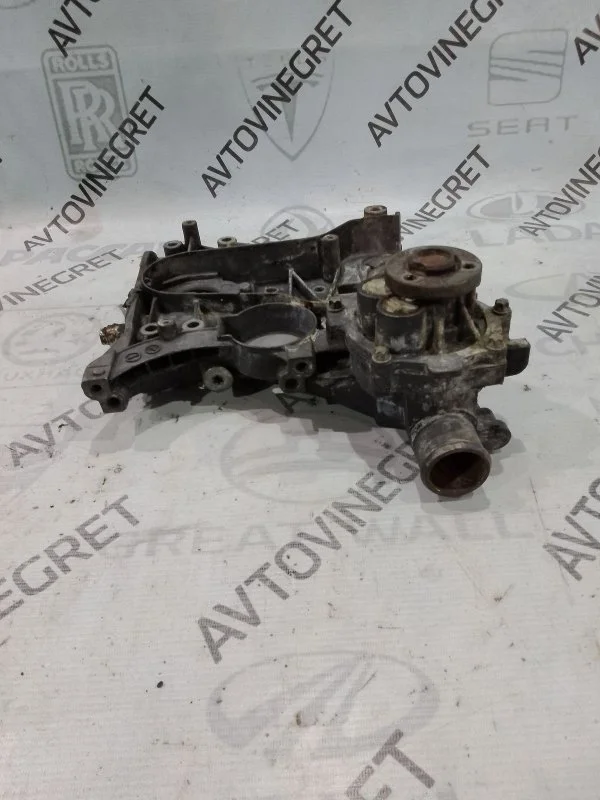 Крышка двигателя передняя Opel Astra H Z18XER