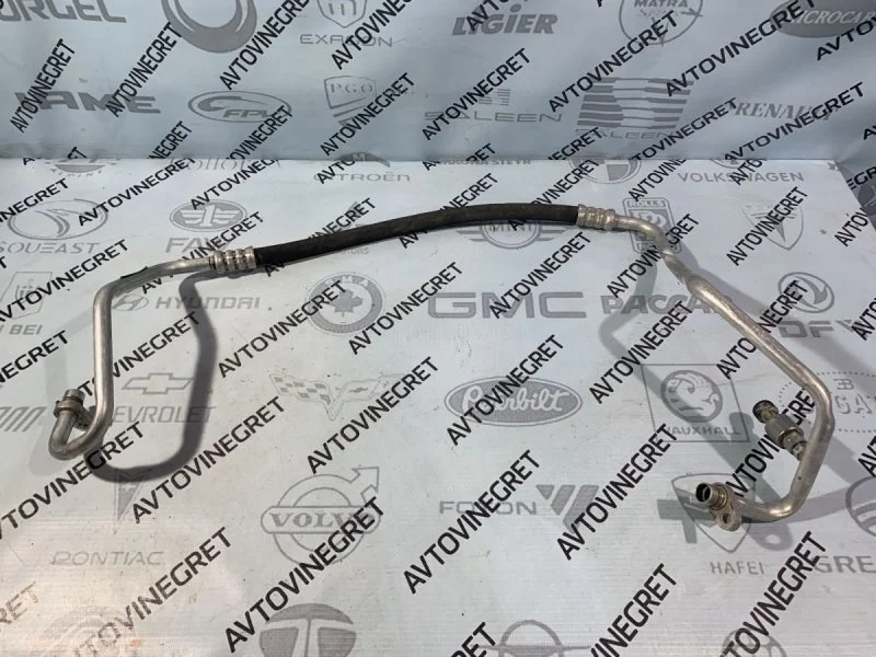 Трубка кондиционера шланг Renault Duster 1 F4R 2.0