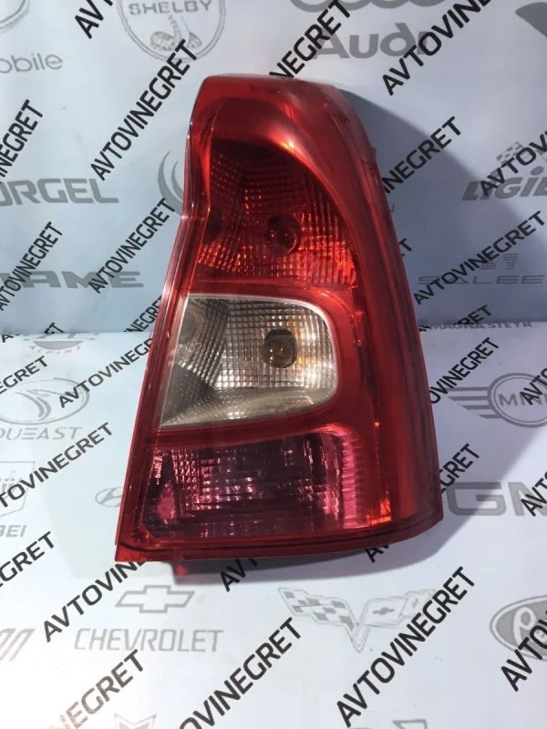 Фонарь Renault Logan 1 задн. прав. (б/у)