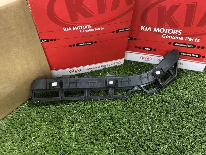 Кронштейн бампера задний левый Kia Rio 3 рестайл