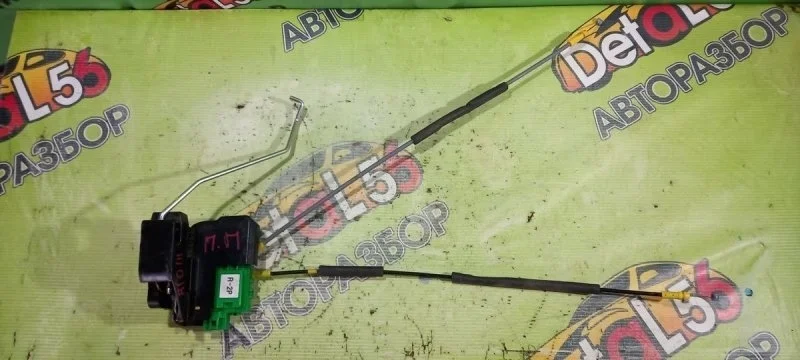 Замок двери передний правый Kia Rio 3