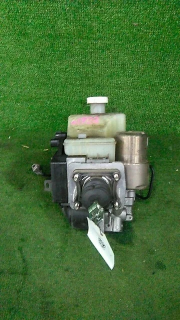 Цилиндр тормозной главный V93W MITSUBISHI PAJERO III / MONTERO III V6 / V7 2003-2006, PAJERO IV / MONTERO IV V8 / V9 2006-2011