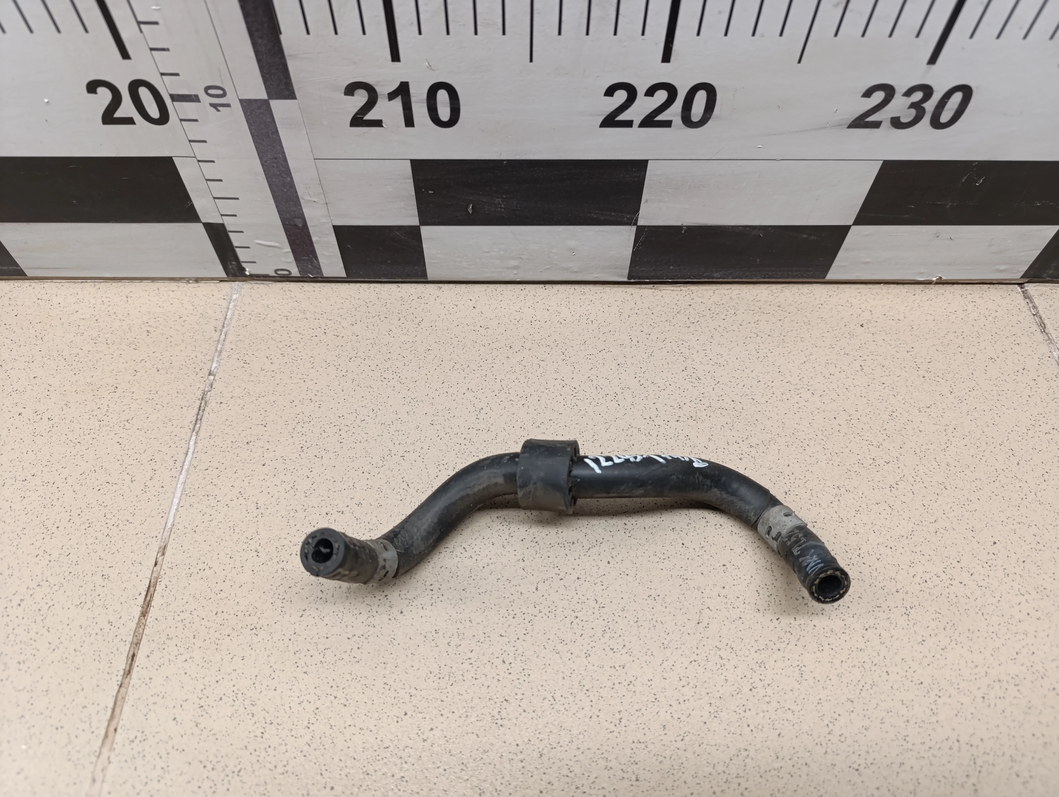 Трубка топливная Octavia (A7) 2013>