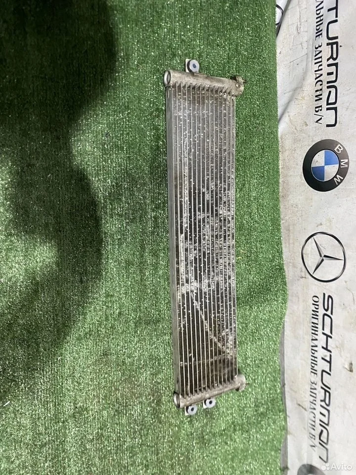 Масляный радиатор коробки передач bmw 17217317183