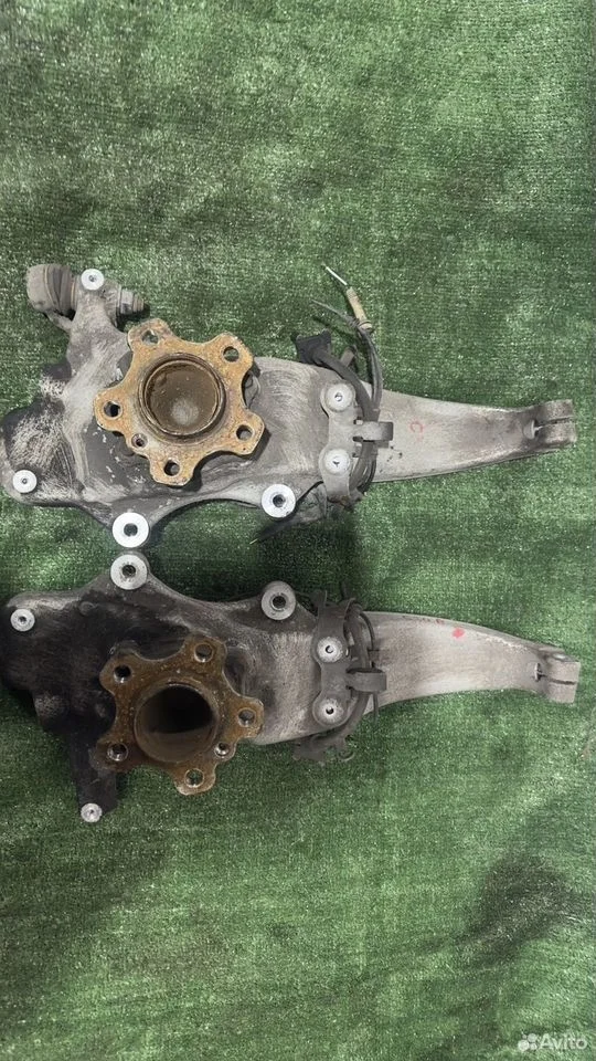Кулак поворотный передний в сборе bmw g30 g31