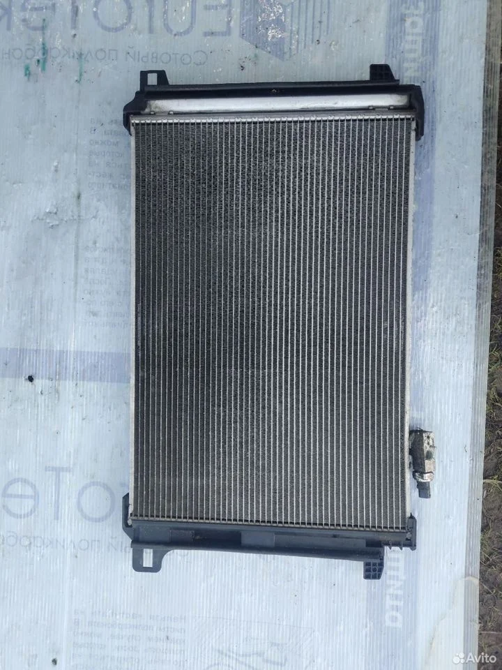 Радиатор кондиционера mercedes a2045000554
