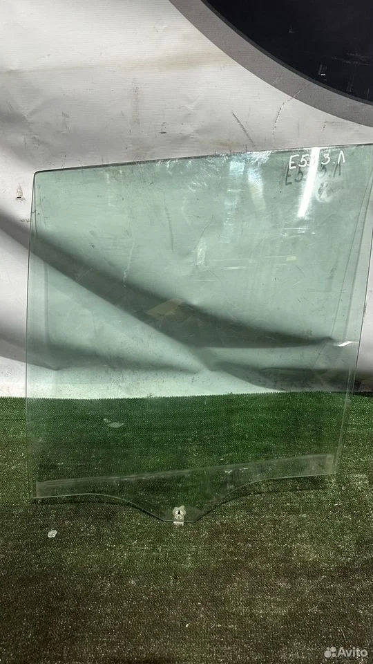 Стекло заднее левое bmw e53 51348402571