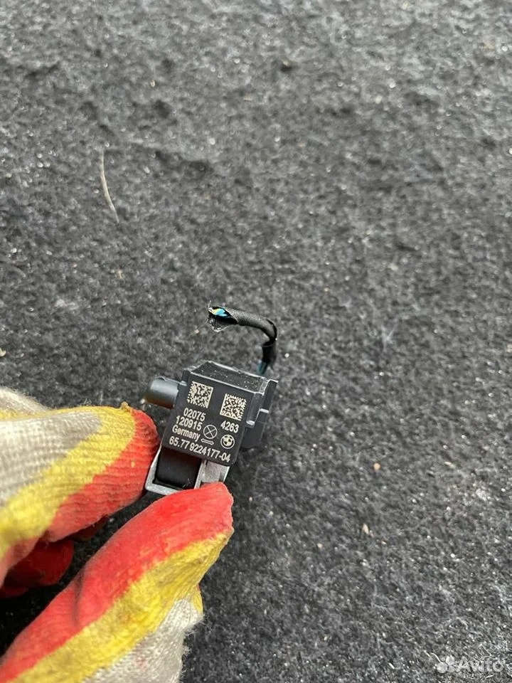 Датчик удара airbag bmw 65779224177