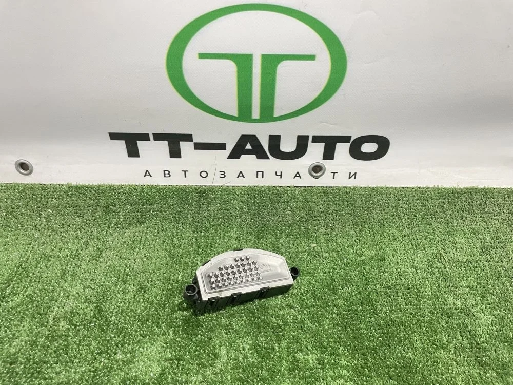 Резистор отопителя Volkswagen Golf 7 2012-2020