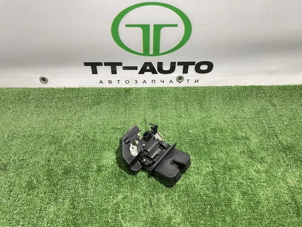 Замок крышки багажника Audi A6 C7 2011-2018