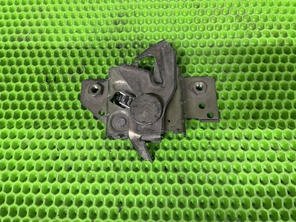 Замок капота Ford Fusion 2002-2012