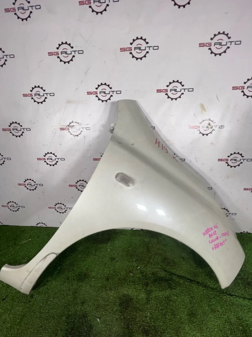 Крыло Nissan MARCH 2003 AK12