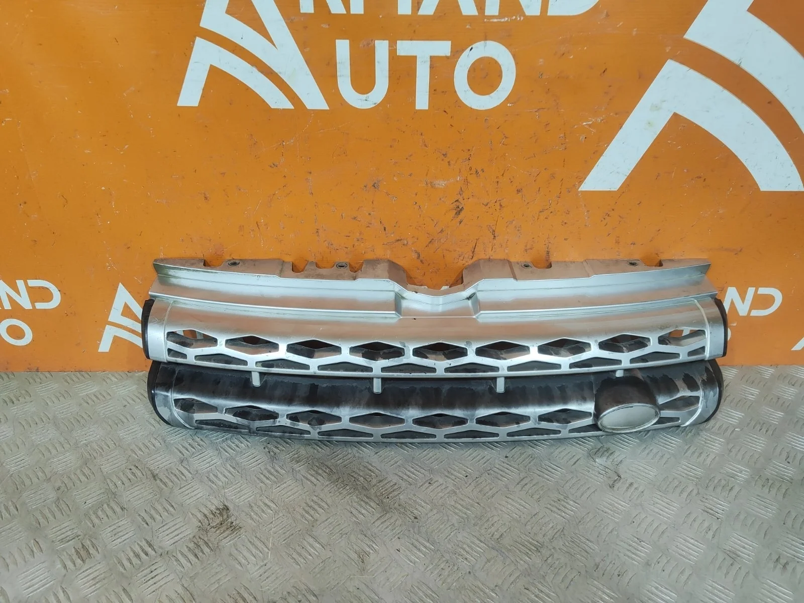 Решетка радиатора Land Rover Range Evoque 2011-2015 L538