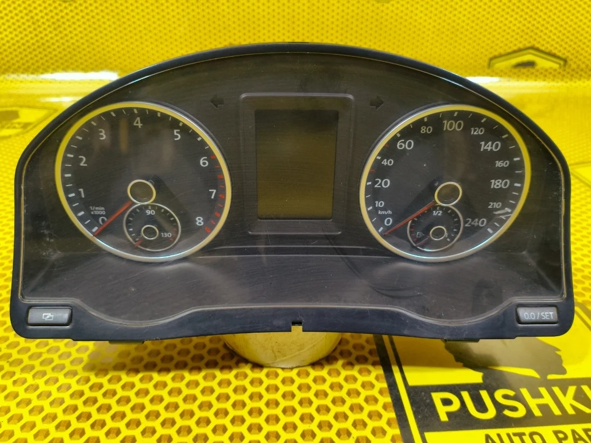 Панель приборов Volkswagen Tiguan 2010 5N1