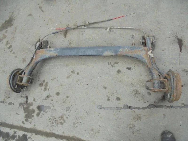 Балка Chery Very A133301070FA, задняя