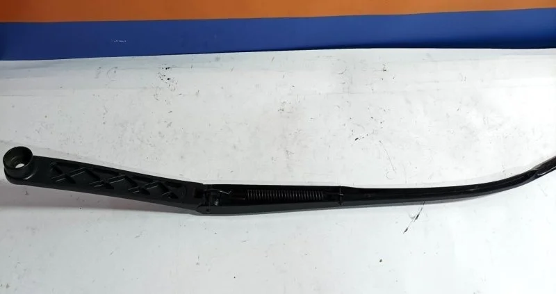 Поводок дворника Kia Cerato 2 2009-2013 983201M000 TD