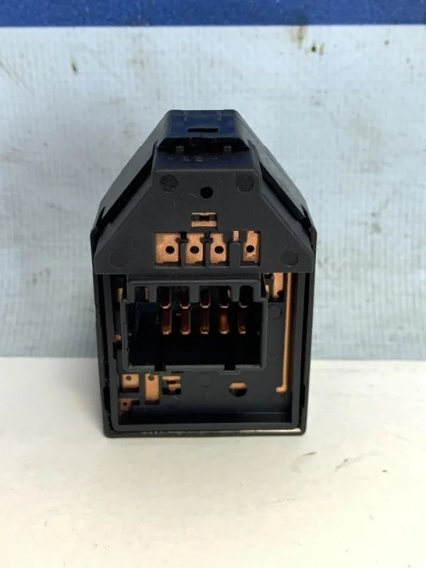 Кнопка корректора зеркал Hyundai Elantra Hd 2006 - 2011 935702H1109P