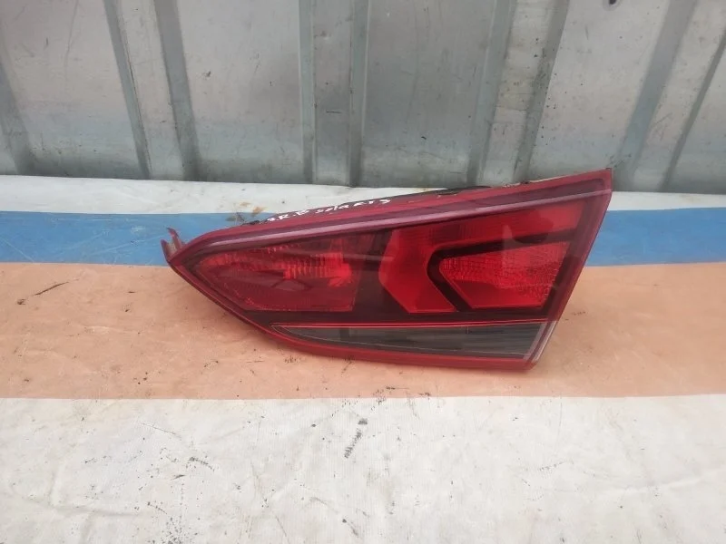 Фонарь внутренний Hyundai Solaris 2 92404H5000 HCR, задний правый