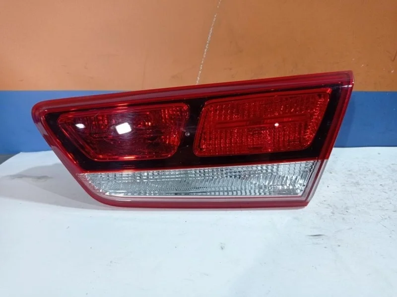 Фонарь внутренний Kia Optima 4 2019 92404D4051 JF 2.0 G4ND, правый