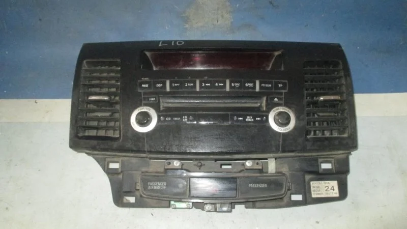 Панель управления магнитолой Mitsubishi Lancer X 8002A378XA