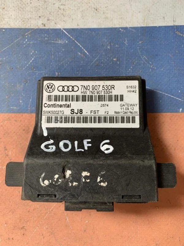 Блок интерфейсный Volkswagen Golf 6 2009-2013 7N0907530R