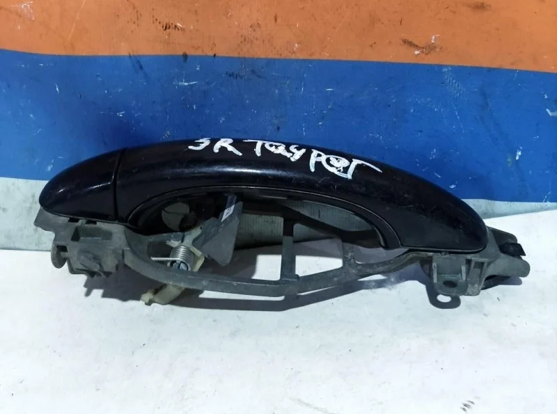 Ручка наружная Volkswagen Touareg 1 2002 - 2010 7L6839205 7L, задняя