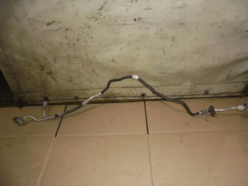 Трубка кондиционера Volkswagen Touareg 1 2002 - 2010 7L6820741 7L