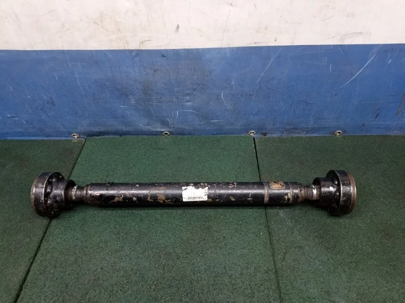 Вал карданный Volkswagen Touareg 1 2002 - 2010 7L6521101N 7L, передний