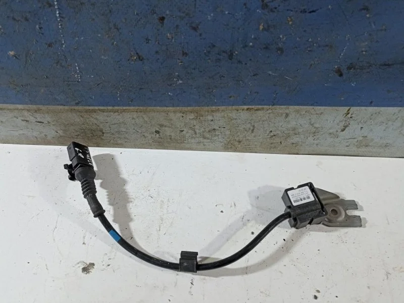 Датчик ускорения Volkswagen Touareg 1 2002 - 2010 7L0907673C 7L, задний
