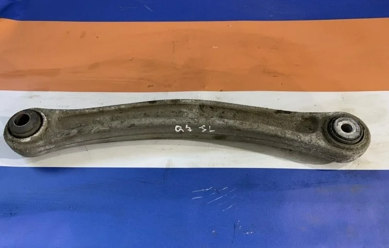 Рычаг подвески Audi Q7 2005 - 2015 7L0505397, задний