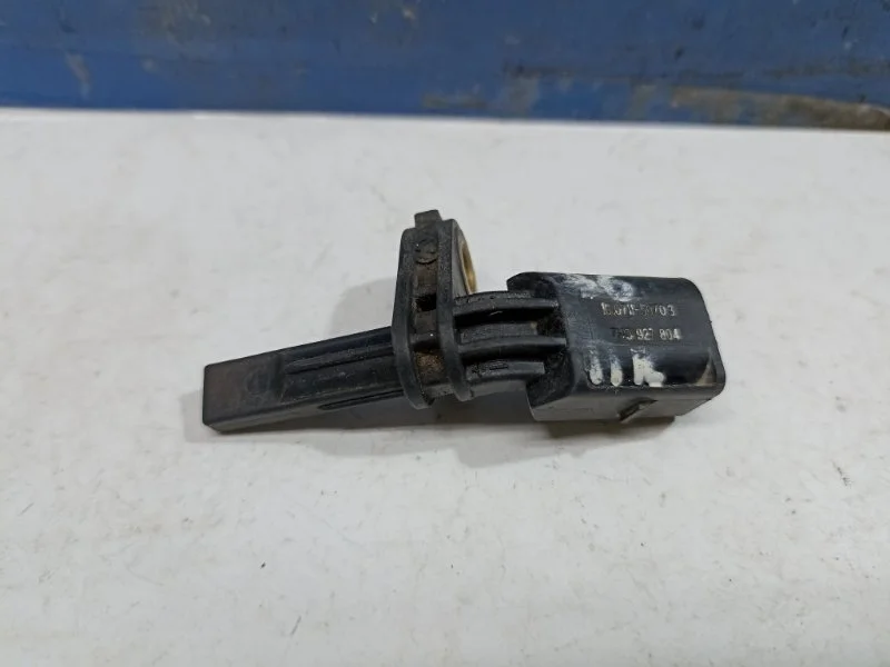 Датчик ABS Volkswagen Passat B6 2005 - 2010 7H0927804, передний