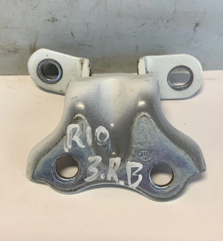 Петля Kia Rio 3 793400X000, задняя правая